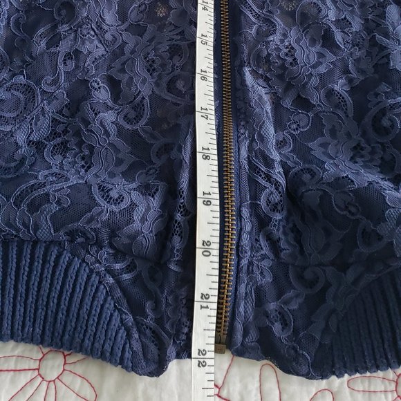 Victoria's Secret navy lace bomber-style zip-up jacket, size xs - Picture 5 of 12